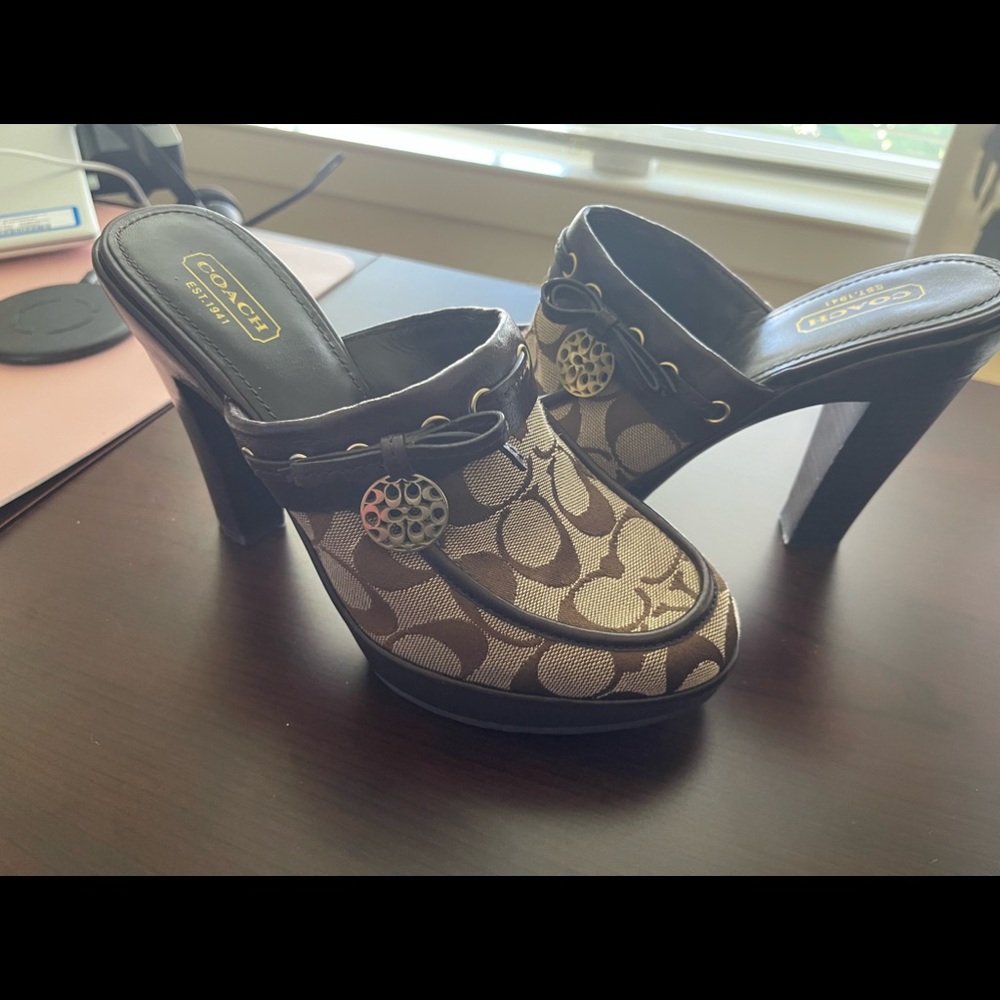 Coach Jodey Sig shoe